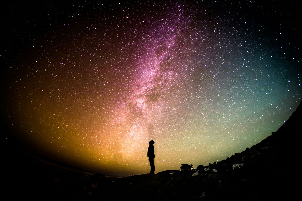 Unos astrónomos analizaron el «sonido del Big Bang». Ahora creen que la Tierra está en un vacío de 2.000 millones de años luz